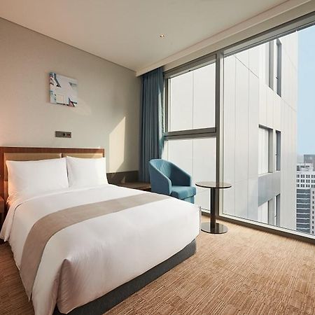 Stanford Hotel Myeongdong Сеул Экстерьер фото